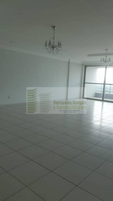 Foto 1 de Apartamento com 4 Quartos à venda, 225m² em Casa Forte, Recife