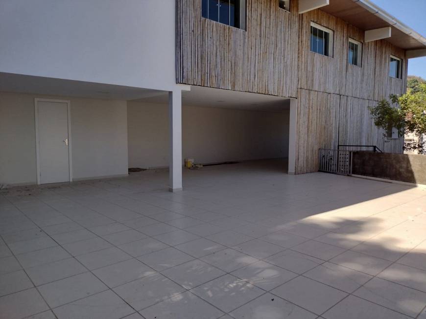 Foto 2 de Casa com 2 Quartos para alugar, 70m² em Glória, Vila Velha