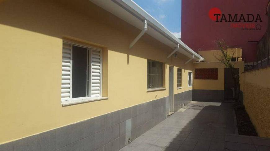 Foto 3 de Casa com 2 Quartos para alugar, 180m² em Vila Beatriz, São Paulo