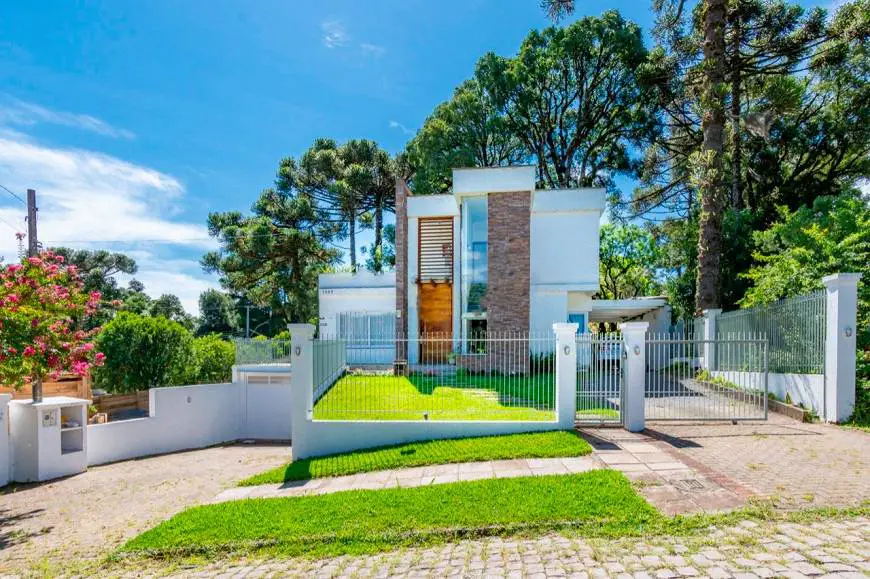 Foto 2 de Casa com 2 Quartos à venda, 245m² em Vila Luiza, Canela