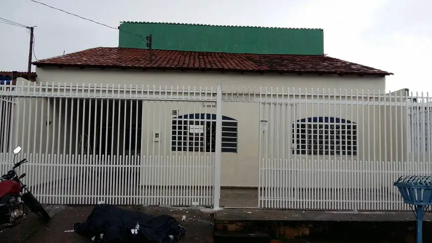Foto 1 de Casa com 3 Quartos à venda, 100m² em Recanto das Emas, Brasília