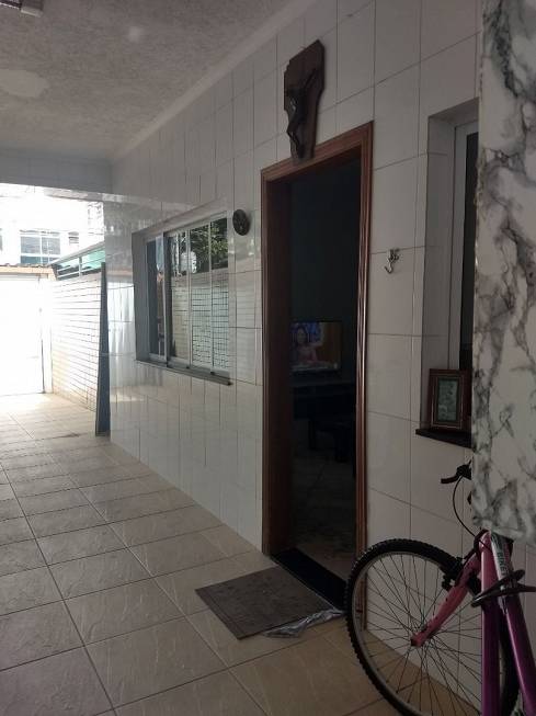 Foto 3 de Casa com 4 Quartos para alugar, 250m² em Campo Grande, Santos