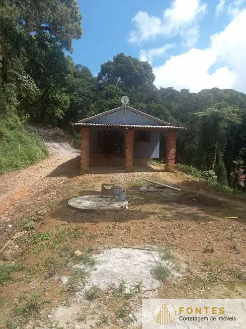 Foto 1 de Chácara com 2 Quartos à venda, 70m² em Cajuru, Curitiba