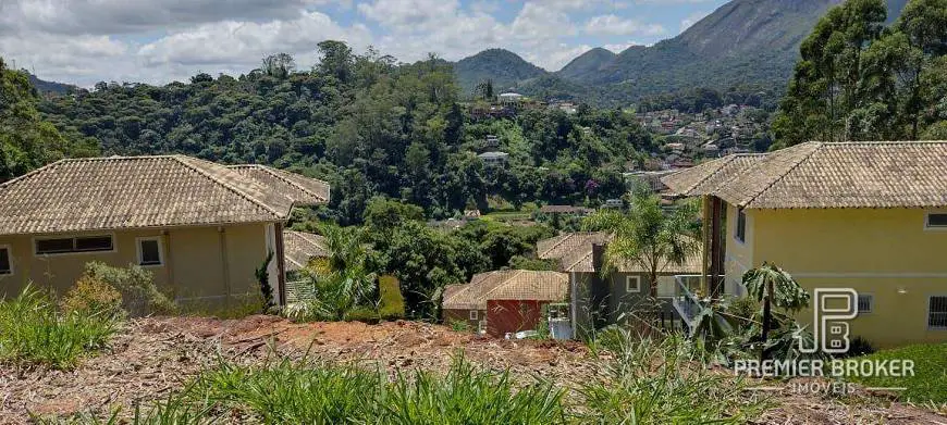 Foto 4 de Lote/Terreno à venda, 450m² em Bom Retiro, Teresópolis