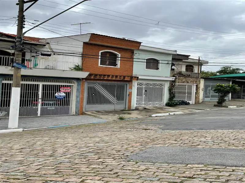 Foto 1 de Sobrado com 3 Quartos para alugar, 121m² em Vila Bertioga, São Paulo