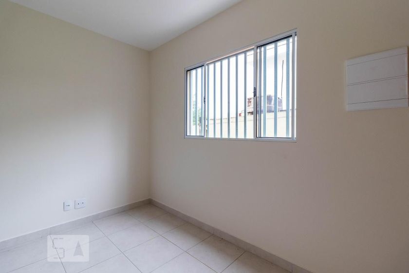 Foto 4 de Apartamento com 1 Quarto para alugar, 30m² em Água Fria, São Paulo