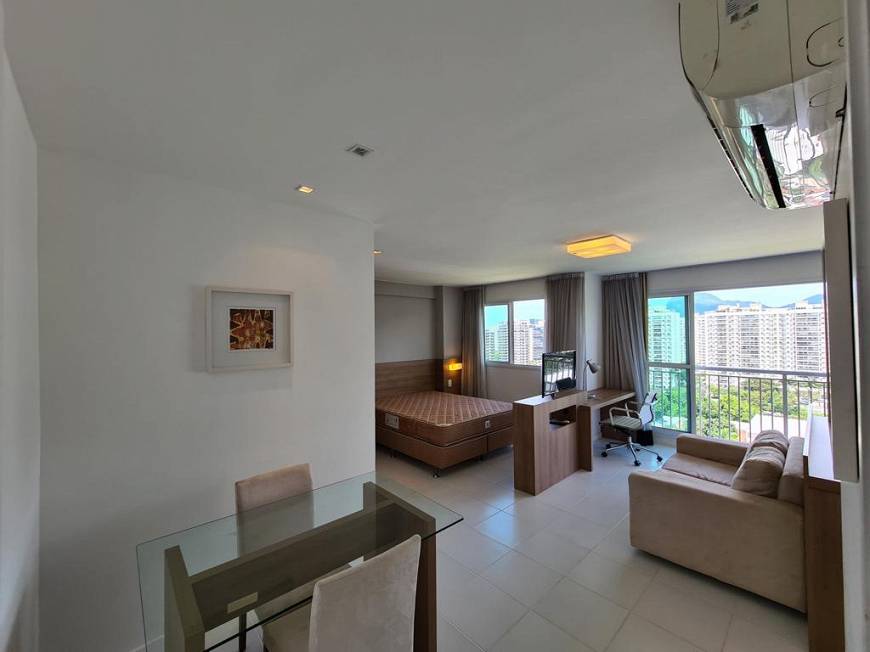 Foto 2 de Apartamento com 1 Quarto à venda, 64m² em Jacarepaguá, Rio de Janeiro