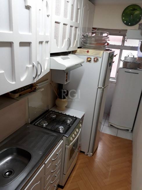 Foto 3 de Apartamento com 2 Quartos à venda, 53m² em Camaquã, Porto Alegre