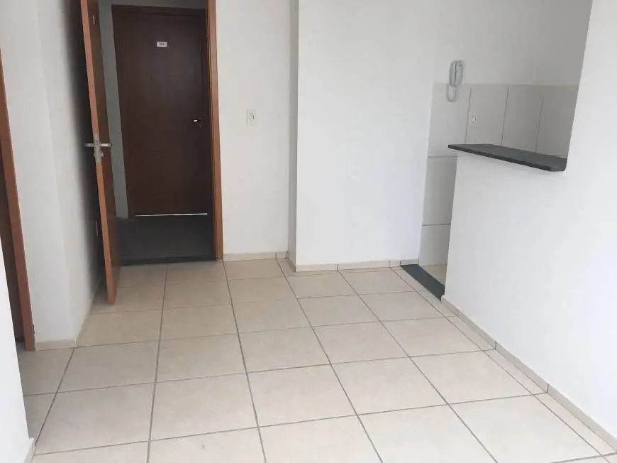 Foto 1 de Apartamento com 2 Quartos para venda ou aluguel, 50m² em Santa Cruz, Rio de Janeiro