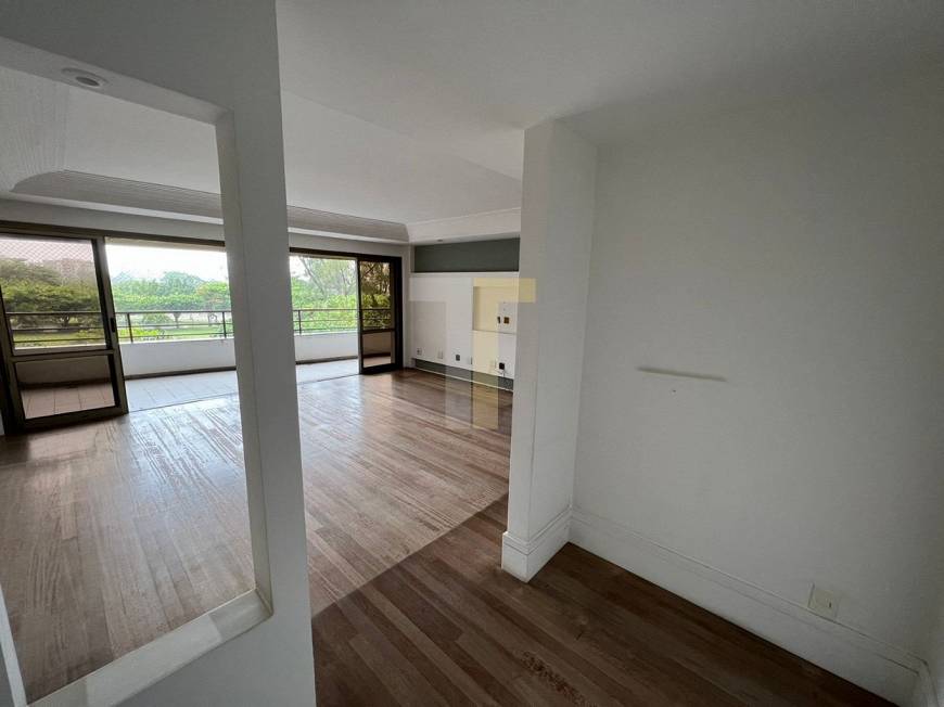 Foto 5 de Apartamento com 3 Quartos à venda, 225m² em Barra da Tijuca, Rio de Janeiro