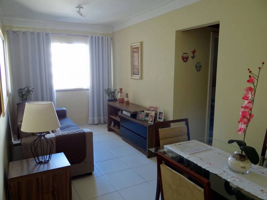 Foto 1 de Apartamento com 3 Quartos para alugar, 70m² em Costa Azul, Salvador