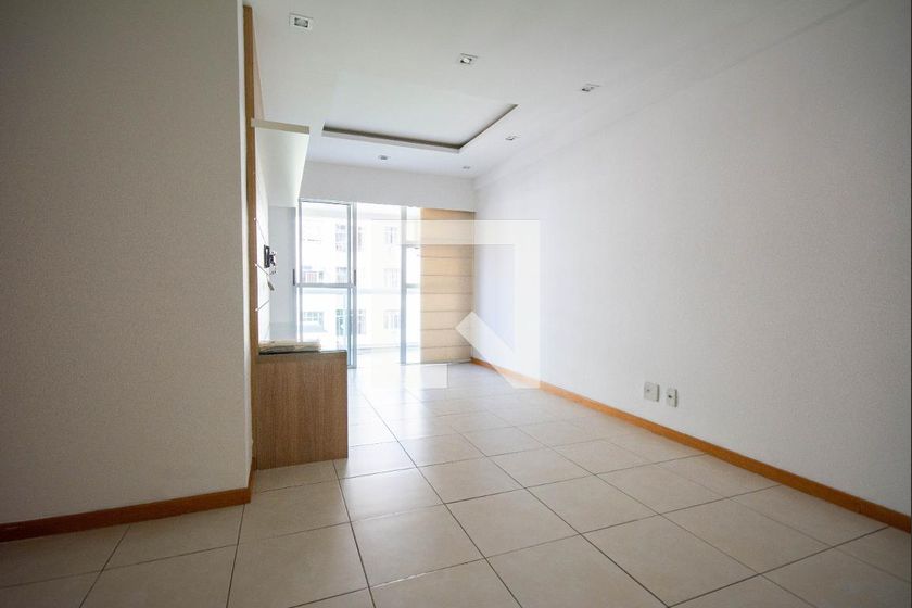 Foto 3 de Apartamento com 4 Quartos para alugar, 94m² em Maracanã, Rio de Janeiro