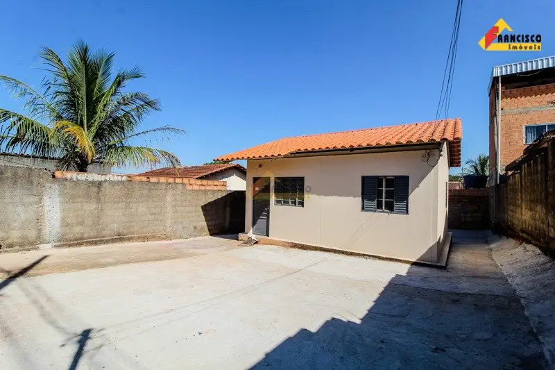 Foto 1 de Casa com 2 Quartos para alugar, 37m² em Manoel Valinhas, Divinópolis