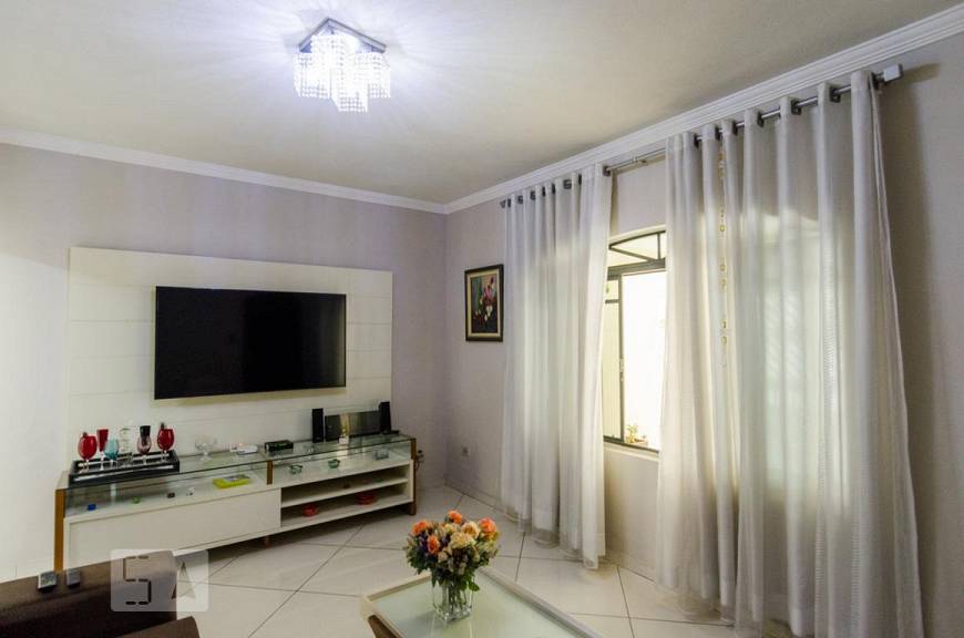 Foto 1 de Casa com 2 Quartos para alugar, 135m² em Nova Petrópolis, São Bernardo do Campo