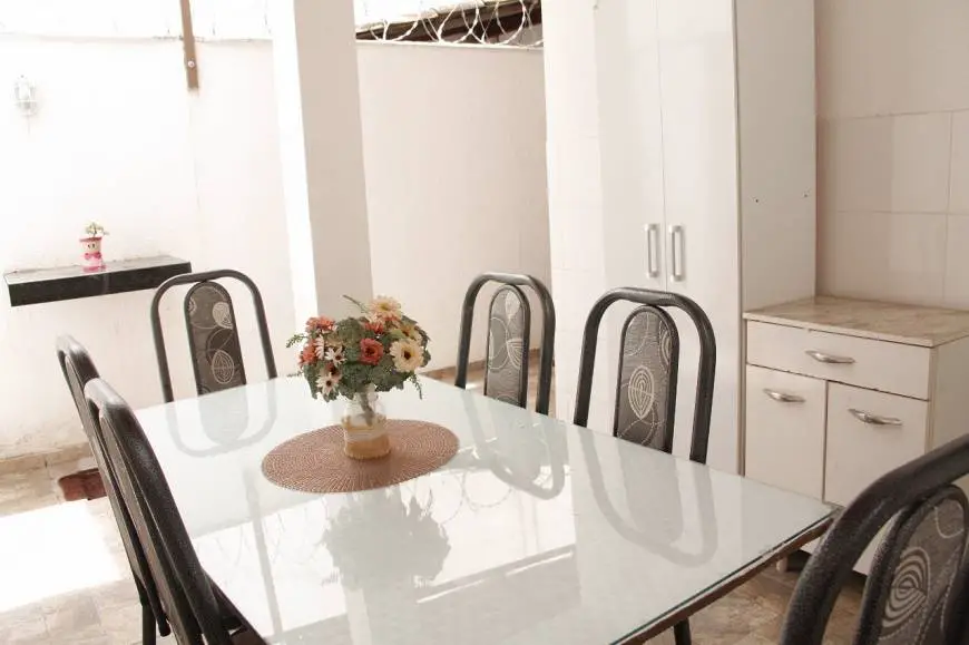 Foto 1 de Casa com 3 Quartos à venda, 95m² em Horto Florestal, Belo Horizonte