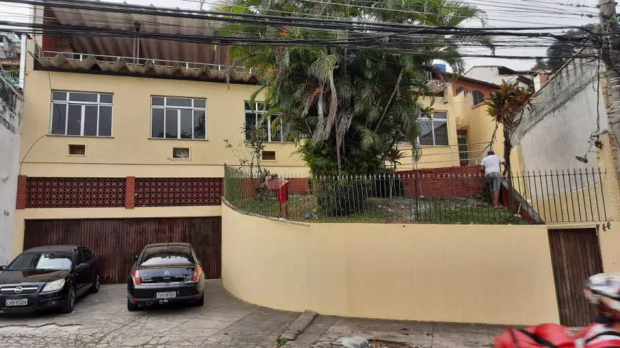 Foto 1 de Casa com 3 Quartos à venda, 196m² em Ilha do Governador, Rio de Janeiro