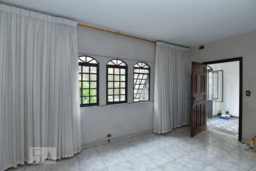Foto 1 de Casa com 3 Quartos para alugar, 187m² em Jabaquara, São Paulo