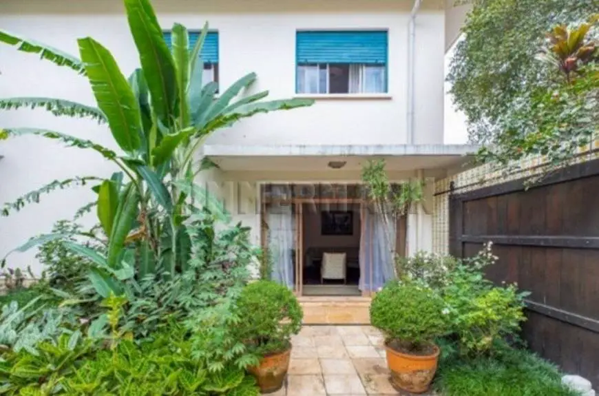 Foto 1 de Casa com 3 Quartos à venda, 320m² em Pacaembu, São Paulo