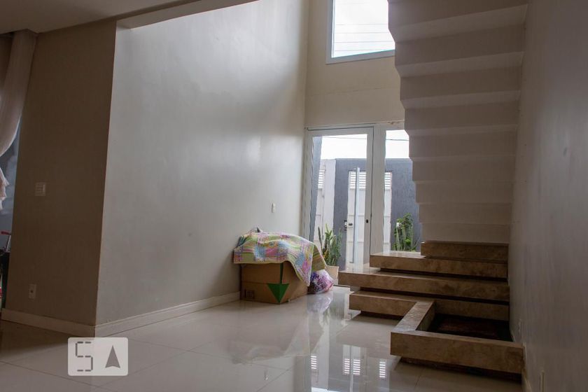 Foto 3 de Casa com 3 Quartos para alugar, 200m² em Setor Habitacional Vicente Pires Trecho 3, Brasília