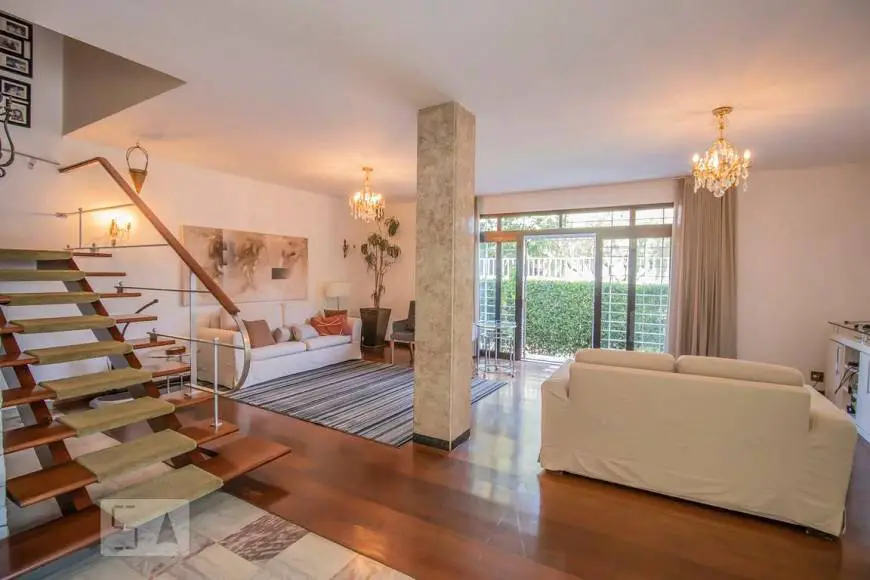 Foto 1 de Casa com 4 Quartos para alugar, 350m² em Planalto Paulista, São Paulo