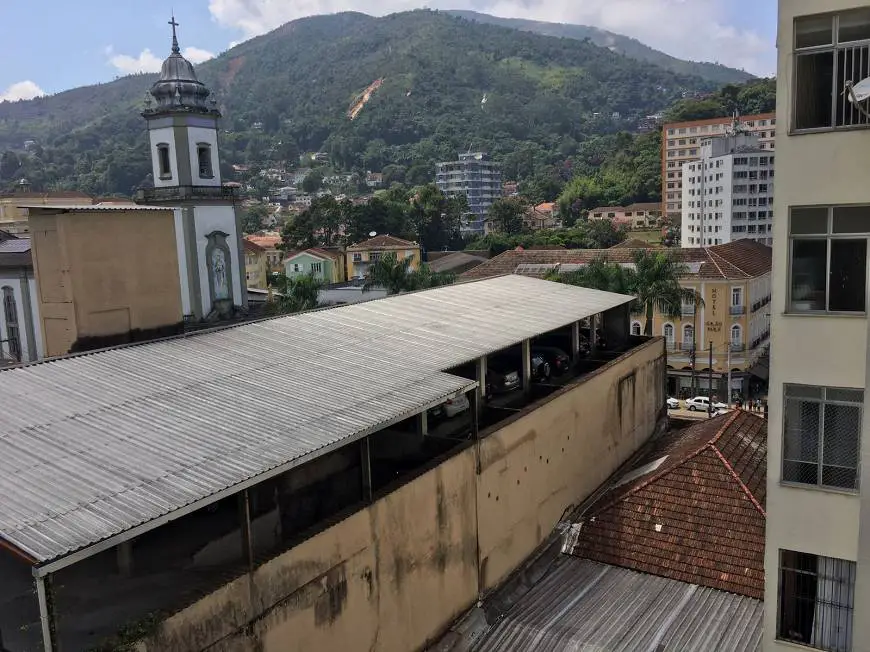 Foto 1 de Kitnet com 1 Quarto à venda, 30m² em Centro, Petrópolis