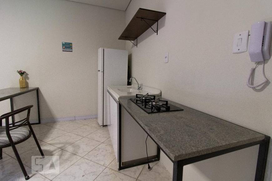 Foto 5 de Apartamento com 1 Quarto para alugar, 22m² em Cachoeirinha, Belo Horizonte