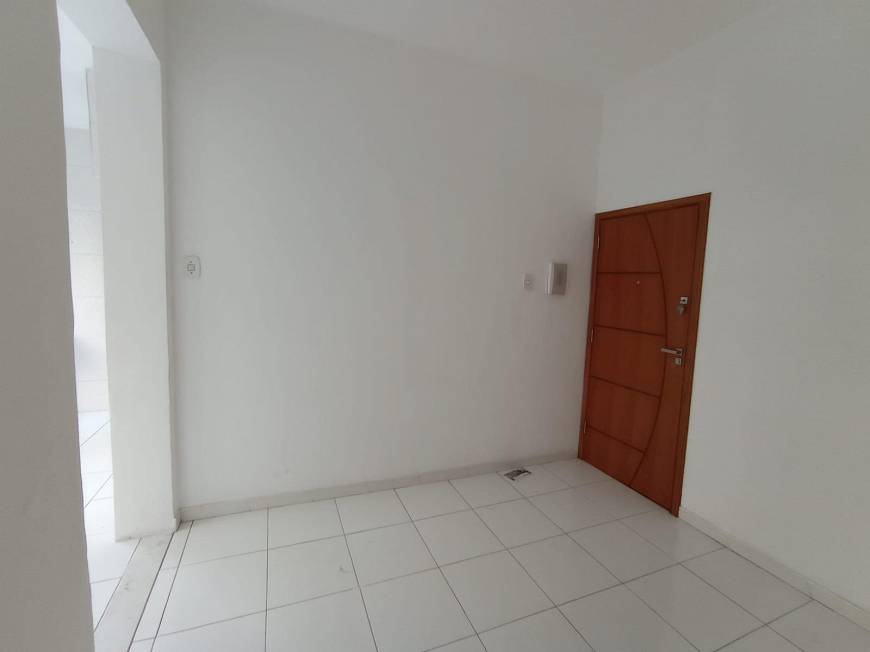 Foto 2 de Apartamento com 2 Quartos para alugar, 40m² em Centro, Rio de Janeiro
