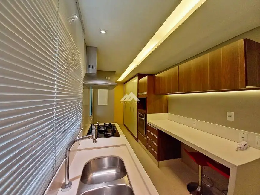 Foto 1 de Apartamento com 3 Quartos à venda, 126m² em Água Verde, Curitiba