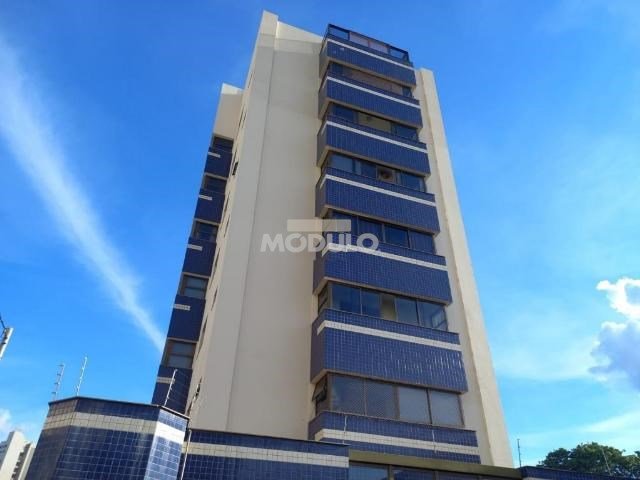 Foto 1 de Apartamento com 3 Quartos para alugar, 230m² em Osvaldo Rezende, Uberlândia