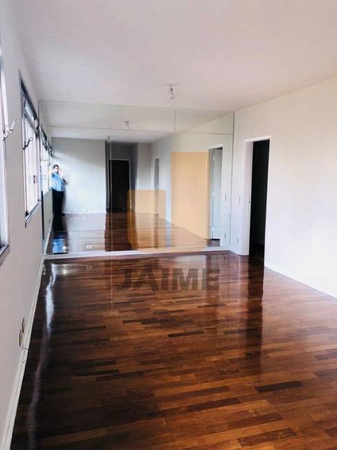 Foto 3 de Apartamento com 3 Quartos para alugar, 130m² em Pinheiros, São Paulo