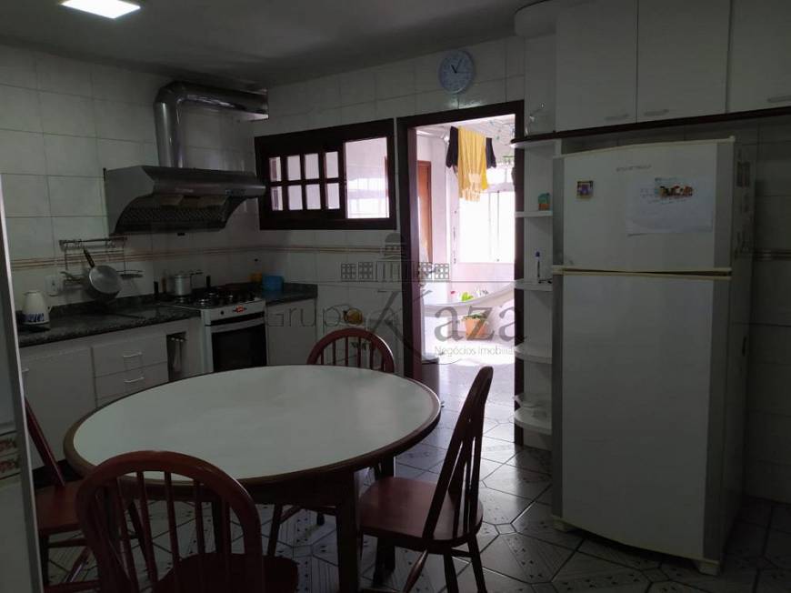 Foto 4 de Apartamento com 4 Quartos à venda, 126m² em Centro, São José dos Campos