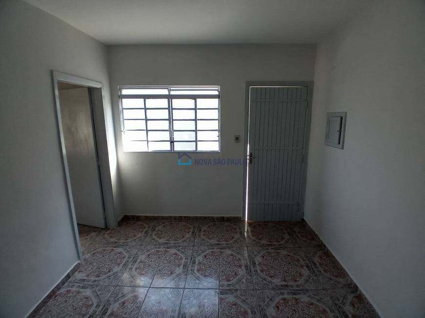 Foto 1 de Casa com 2 Quartos para alugar, 80m² em Vila Fachini, São Paulo