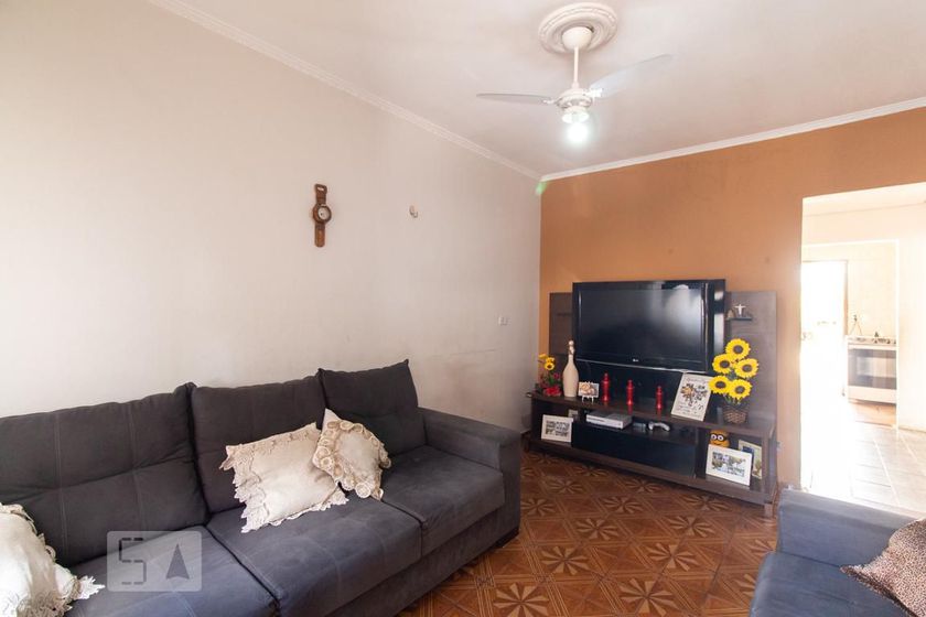 Foto 1 de Casa com 3 Quartos para alugar, 160m² em Sapopemba, São Paulo