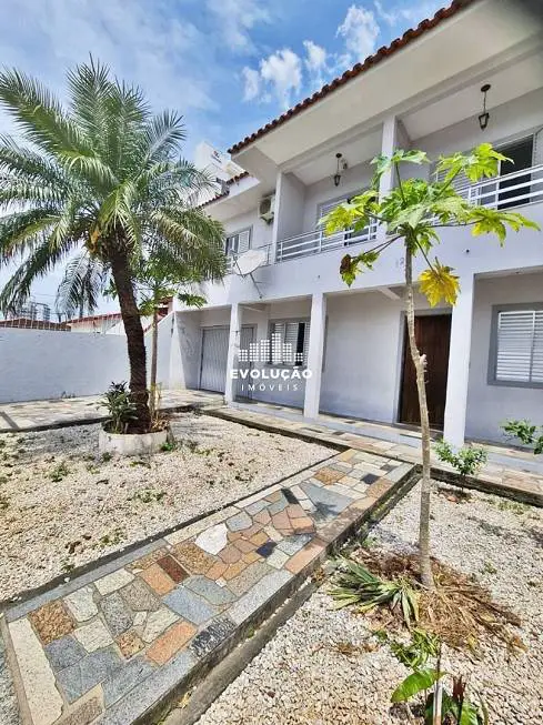 Foto 1 de Casa com 5 Quartos à venda, 268m² em Kobrasol, São José
