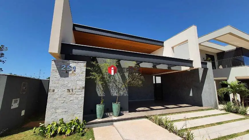Foto 1 de Casa de Condomínio com 3 Quartos à venda, 361m² em Noroeste, Campo Grande