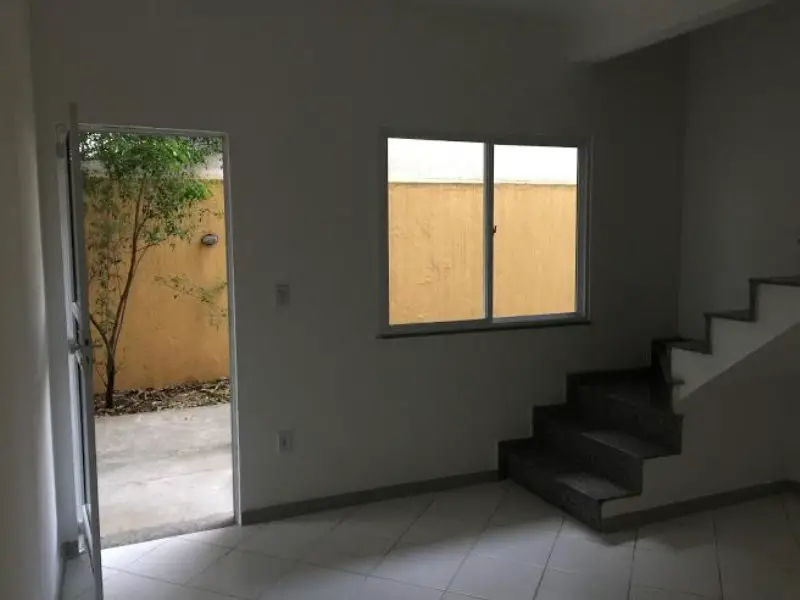 Foto 1 de Sobrado com 2 Quartos à venda, 65m² em Dois Irmaos, Nova Iguaçu