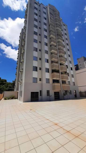 Foto 1 de Apartamento com 3 Quartos para alugar, 90m² em Duque de Caxias, Cuiabá