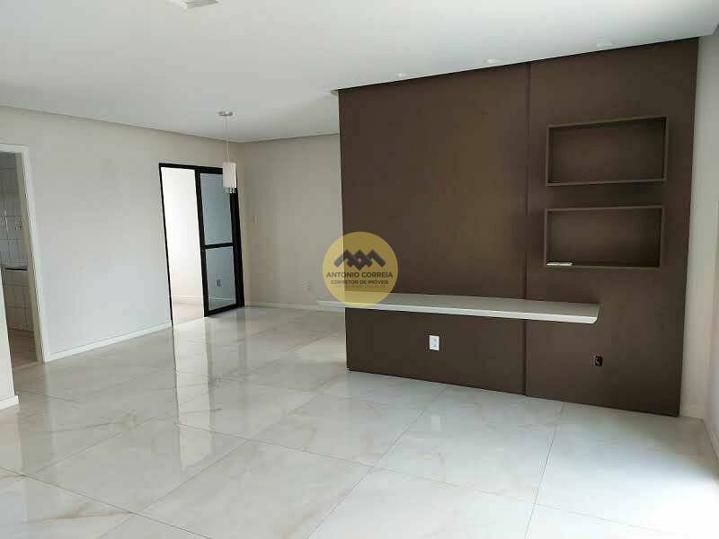 Foto 3 de Apartamento com 4 Quartos à venda, 140m² em Ponto Central, Feira de Santana
