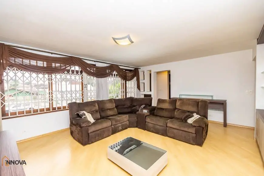 Foto 2 de Casa com 3 Quartos para alugar, 365m² em Xaxim, Curitiba