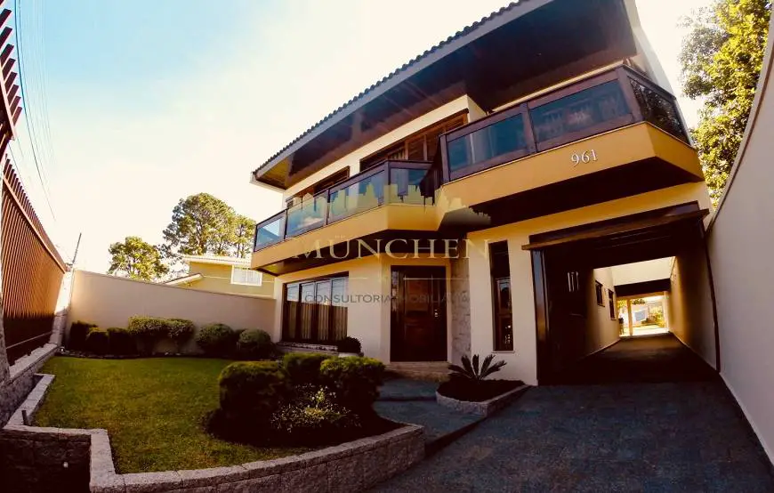 Foto 1 de Casa com 4 Quartos à venda, 495m² em Boa Vista, Curitiba