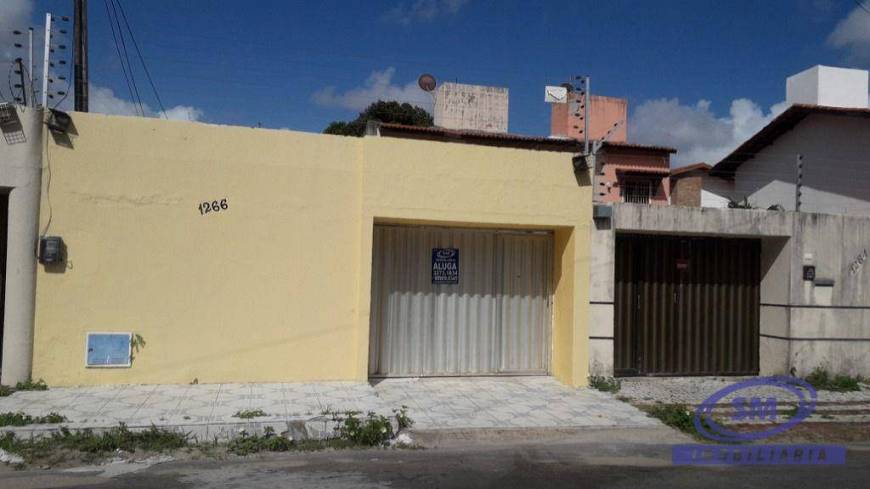 Foto 1 de Casa com 4 Quartos para alugar, 300m² em JOSE DE ALENCAR, Fortaleza