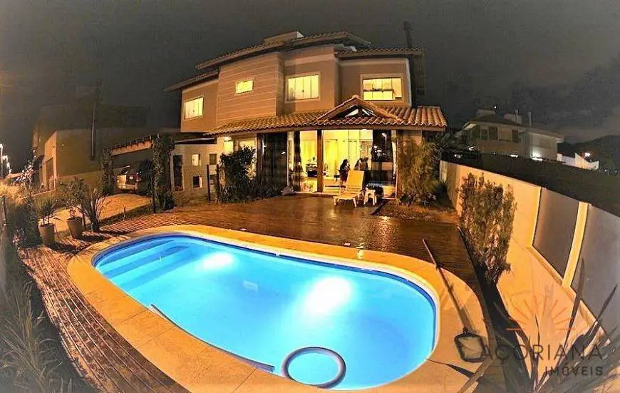 Foto 1 de Casa com 4 Quartos para alugar, 247m² em Lagoa da Conceição, Florianópolis