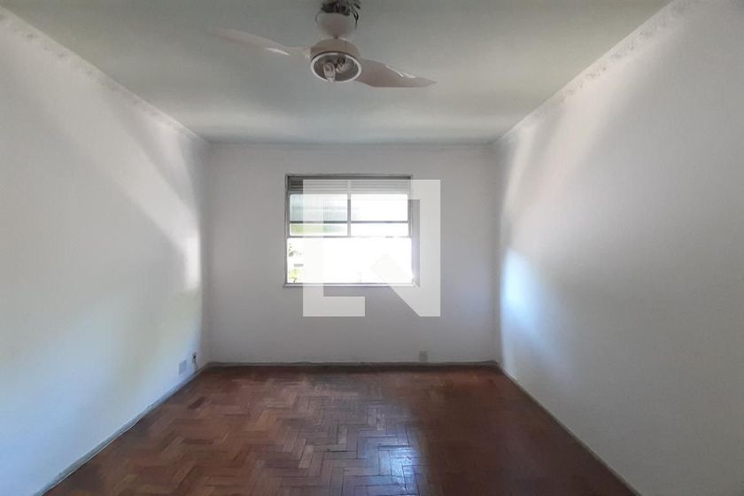 Foto 2 de Apartamento com 1 Quarto para alugar, 46m² em Del Castilho, Rio de Janeiro