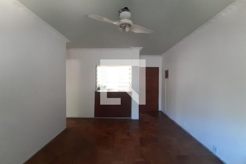 Foto 3 de Apartamento com 1 Quarto para alugar, 46m² em Del Castilho, Rio de Janeiro