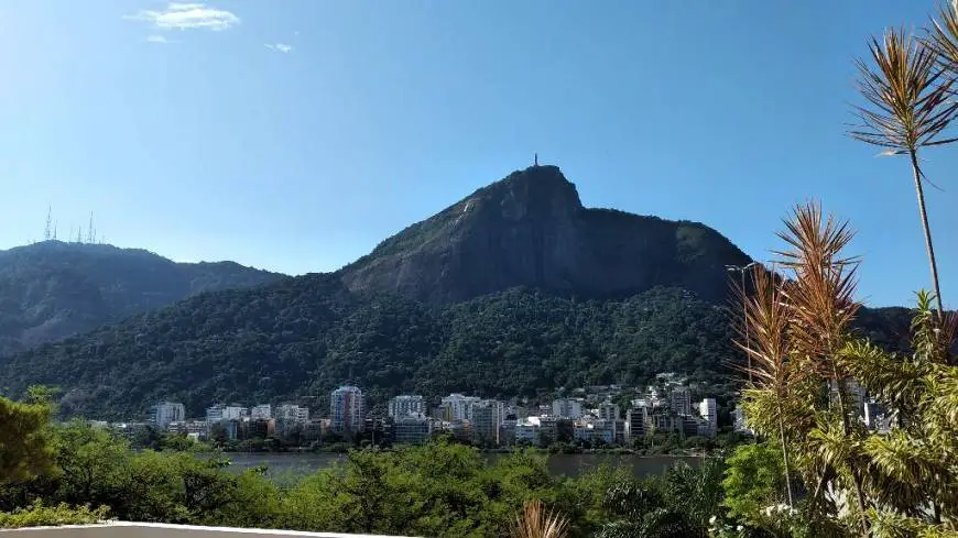 Foto 1 de Apartamento com 2 Quartos para alugar, 76m² em Lagoa, Rio de Janeiro