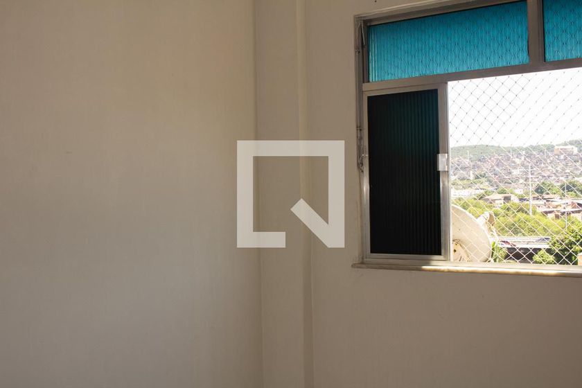 Foto 1 de Apartamento com 3 Quartos para alugar, 70m² em Del Castilho, Rio de Janeiro