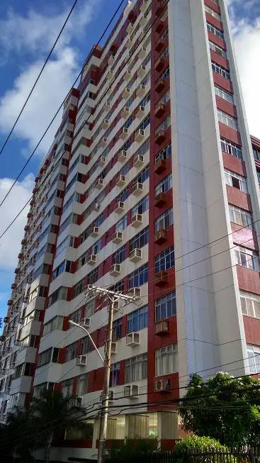 Foto 1 de Apartamento com 4 Quartos à venda, 220m² em Barra, Salvador