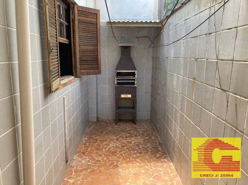 Foto 5 de Casa com 1 Quarto para alugar, 60m² em Marapé, Santos