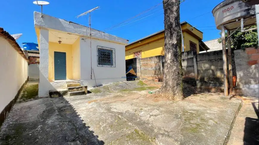 Foto 1 de Casa com 1 Quarto para alugar, 120m² em Palmeiras, Belo Horizonte
