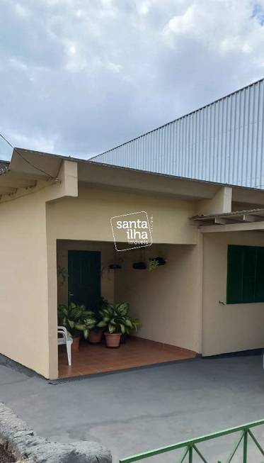 Foto 1 de Casa com 4 Quartos à venda, 115m² em Costeira do Pirajubaé, Florianópolis